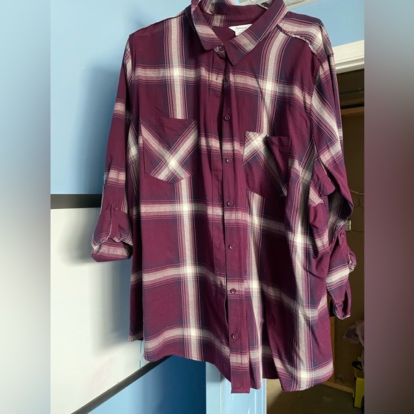 Reitmans plaid blouse - Picture 2 of 5